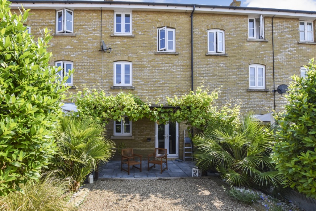 Images for Hall Bridge Rise, Heybridge EAID:ISSL BID:401