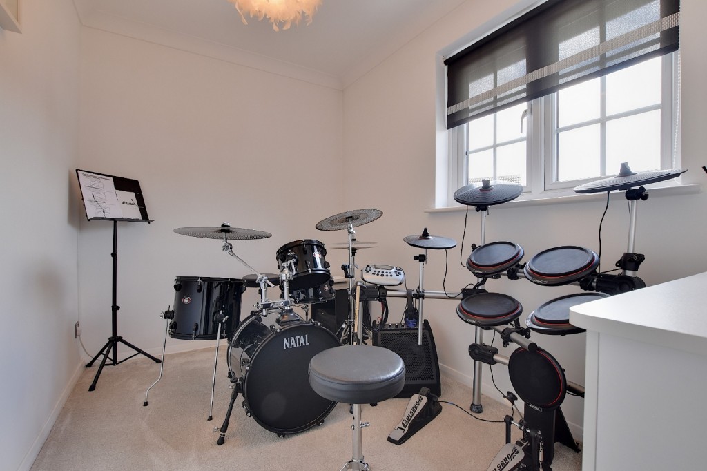 Images for Lawling Avenue, Heybridge EAID:ISSL BID:401