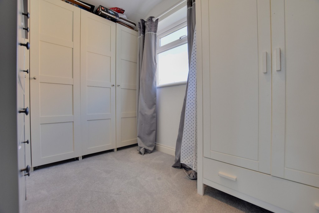 Images for Willow Crescent, Hatfield Peverel EAID:ISSL BID:401