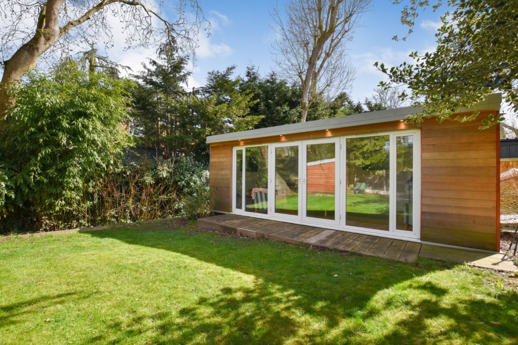 Images for Willow Crescent, Hatfield Peverel EAID:ISSL BID:401