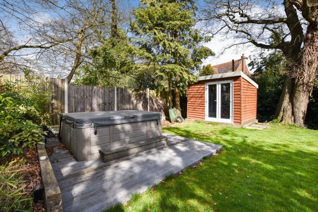 Images for Willow Crescent, Hatfield Peverel EAID:ISSL BID:401