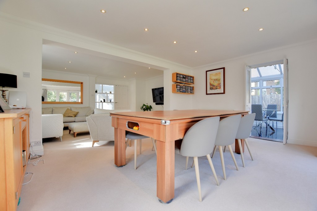 Images for Willow Crescent, Hatfield Peverel EAID:ISSL BID:401