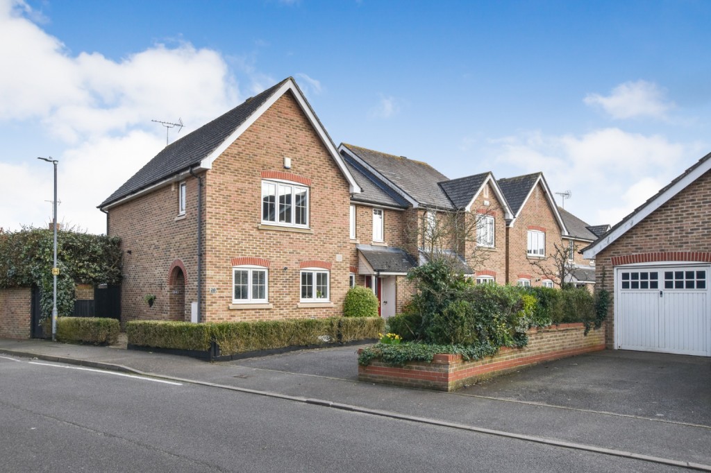 Images for Abbotsmead, Heybridge EAID:ISSL BID:401