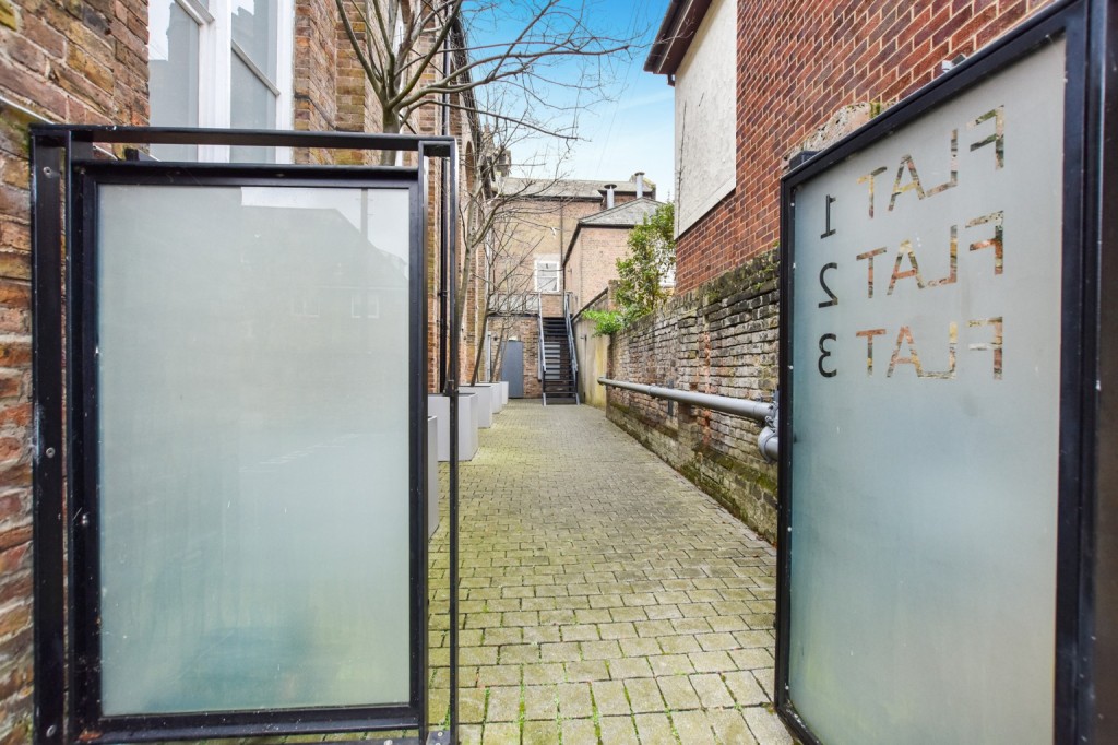 Images for The Old Post Office, Bull Lane, Maldon EAID:ISSL BID:401