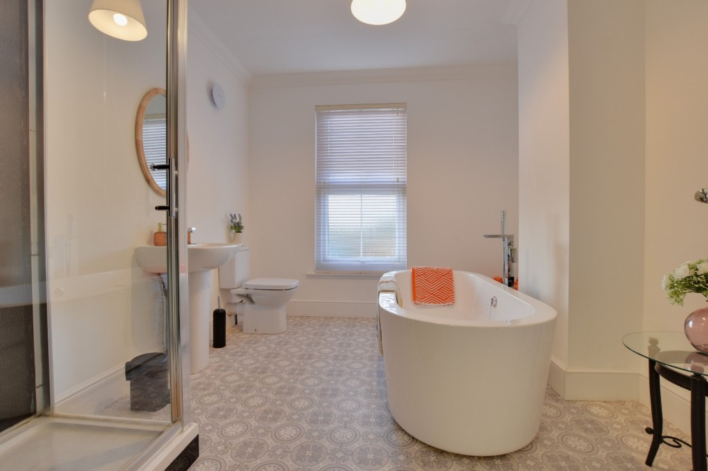 Images for Fambridge Road, Maldon, Essex, CM9 EAID:ISSL BID:401