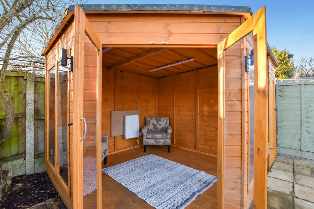 Images for Fambridge Road, Maldon, Essex, CM9 EAID:ISSL BID:401