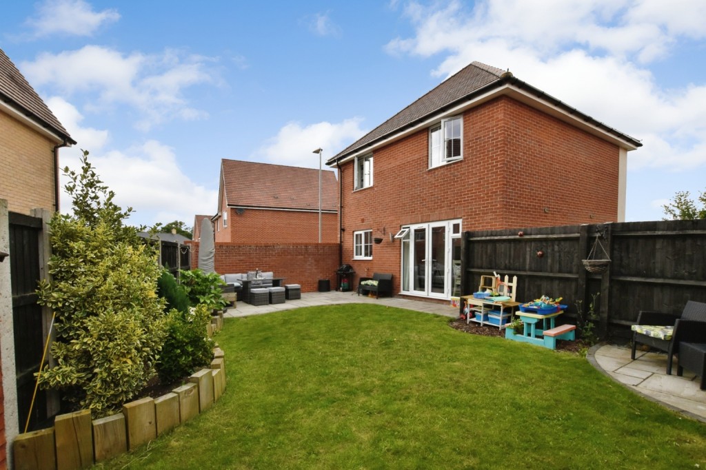 Images for Barbrook Avenue, Heybridge EAID:ISSL BID:401