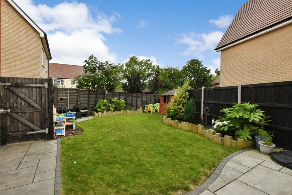 Images for Barbrook Avenue, Heybridge EAID:ISSL BID:401