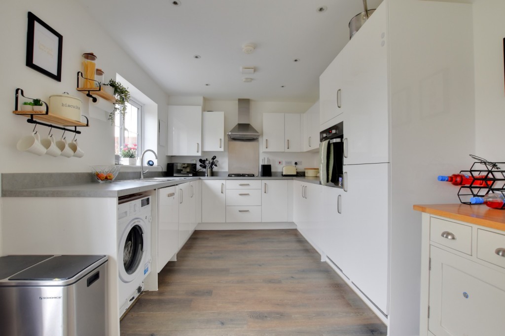 Images for Barbrook Avenue, Heybridge EAID:ISSL BID:401