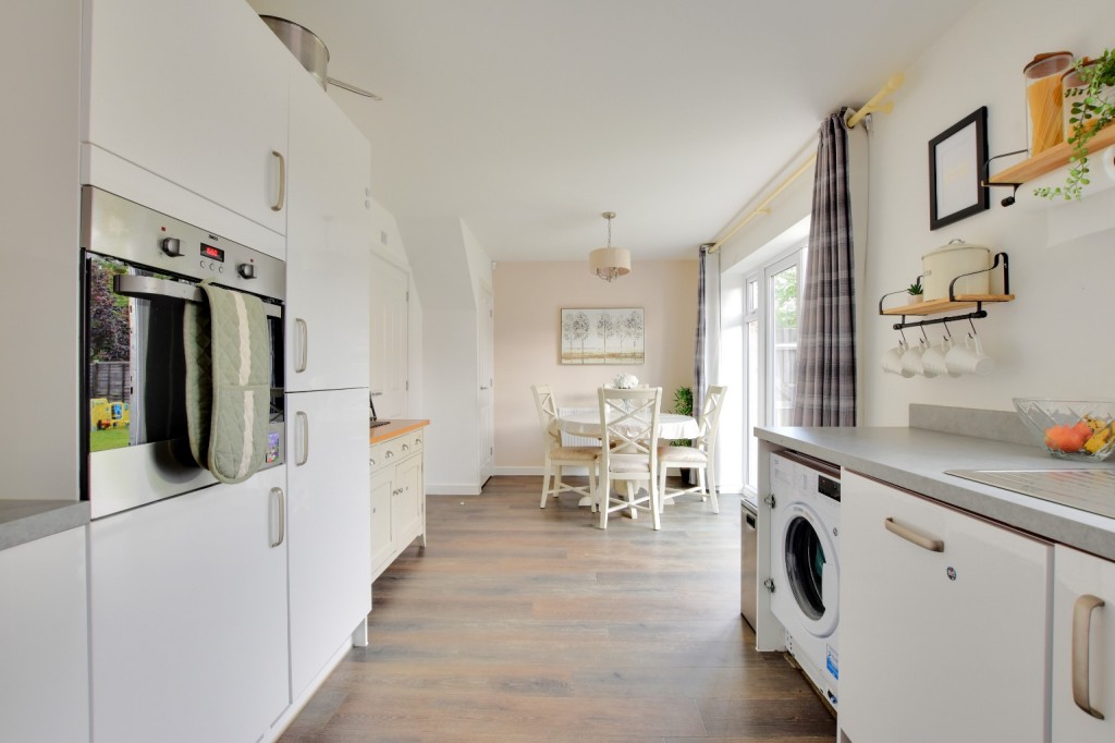 Images for Barbrook Avenue, Heybridge EAID:ISSL BID:401