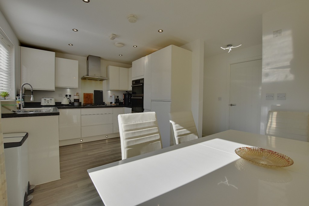 Images for Spitfire Road, Maldon EAID:ISSL BID:401