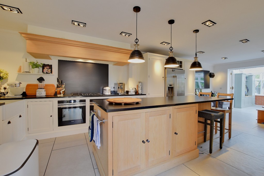 Images for Abbotsmead, Heybridge EAID:ISSL BID:401