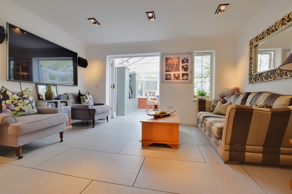 Images for Abbotsmead, Heybridge EAID:ISSL BID:401
