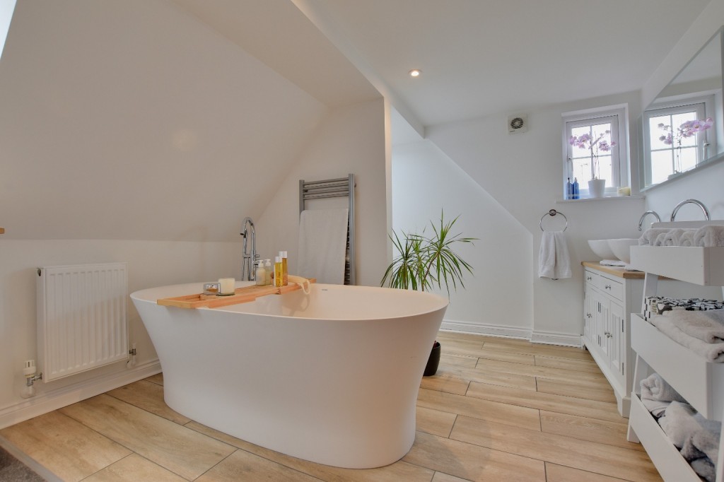 Images for Abbotsmead, Heybridge EAID:ISSL BID:401