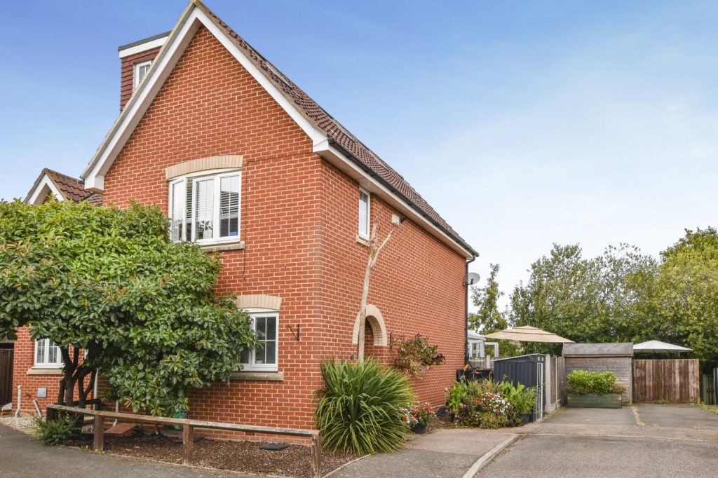Images for Abbotsmead, Heybridge EAID:ISSL BID:401