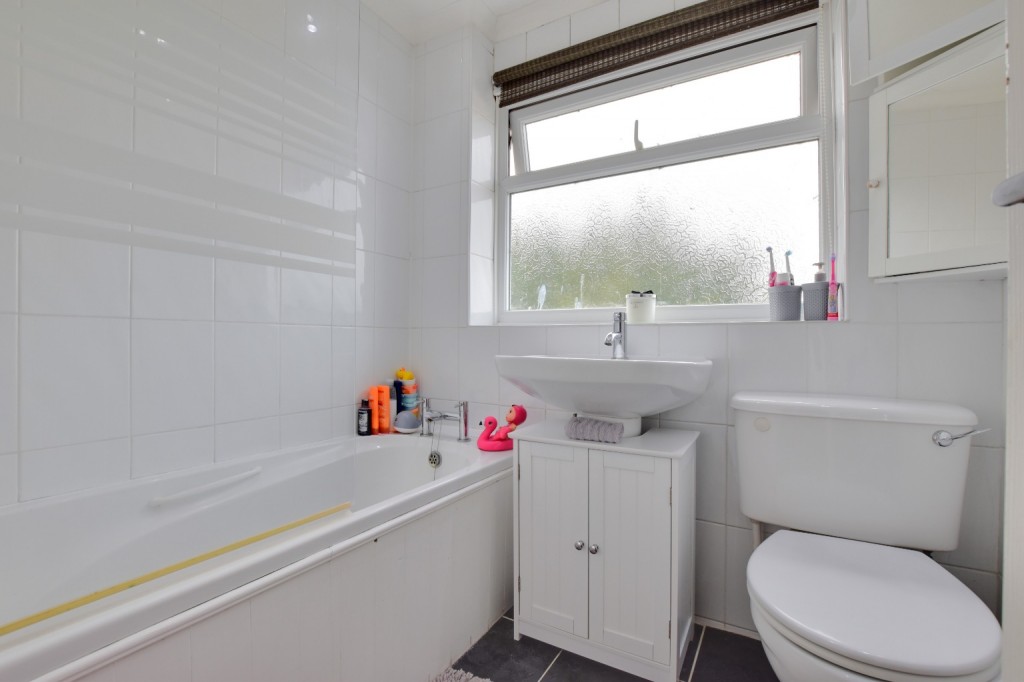 Images for Cedar Chase, Heybridge EAID:ISSL BID:401