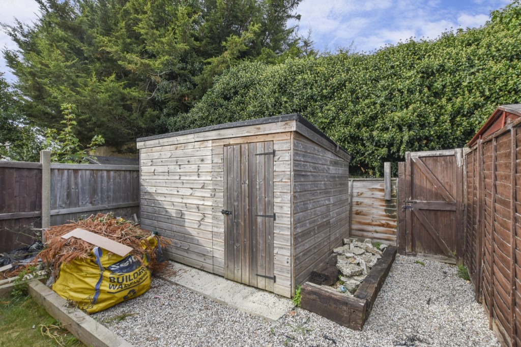Images for Cedar Chase, Heybridge EAID:ISSL BID:401