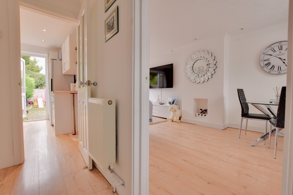 Images for Cedar Chase, Heybridge EAID:ISSL BID:401