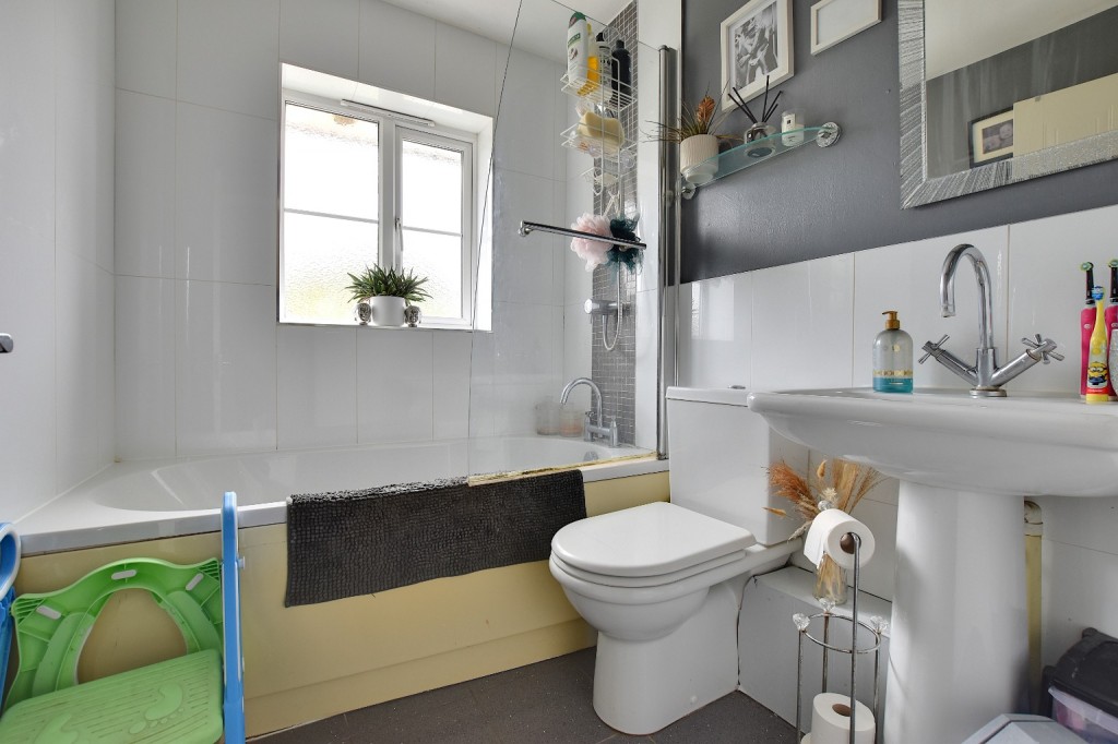 Images for Beaumont Way, Maldon, Essex, CM9 EAID:ISSL BID:401