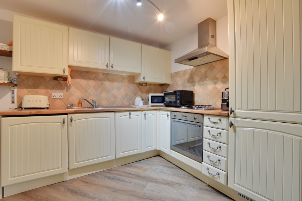 Images for Church Street, Maldon, Essex, CM9 EAID:ISSL BID:401