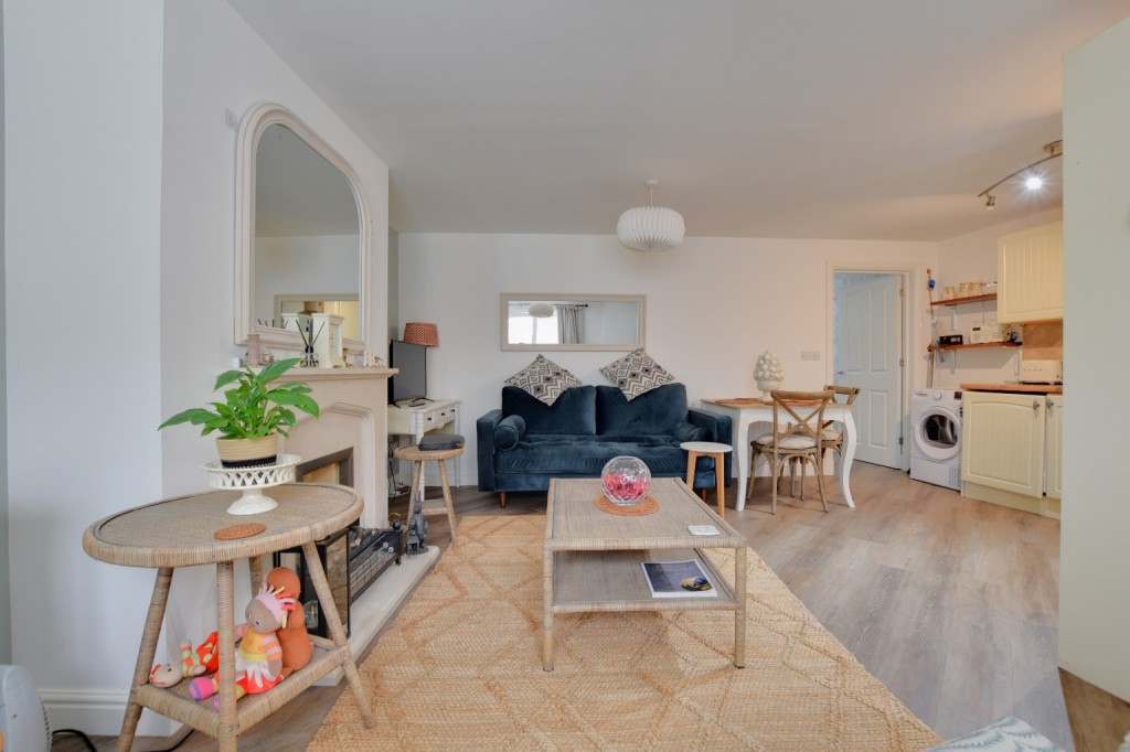 Images for Church Street, Maldon, Essex, CM9 EAID:ISSL BID:401