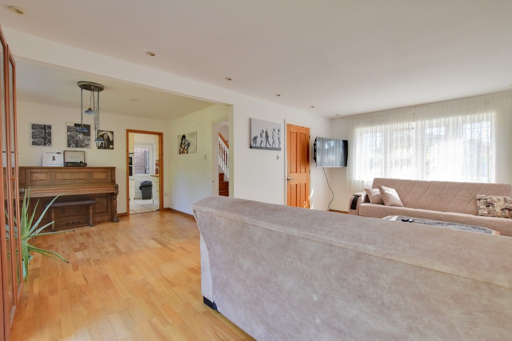 Images for Washington Road, Maldon, Essex, CM9 EAID:ISSL BID:401