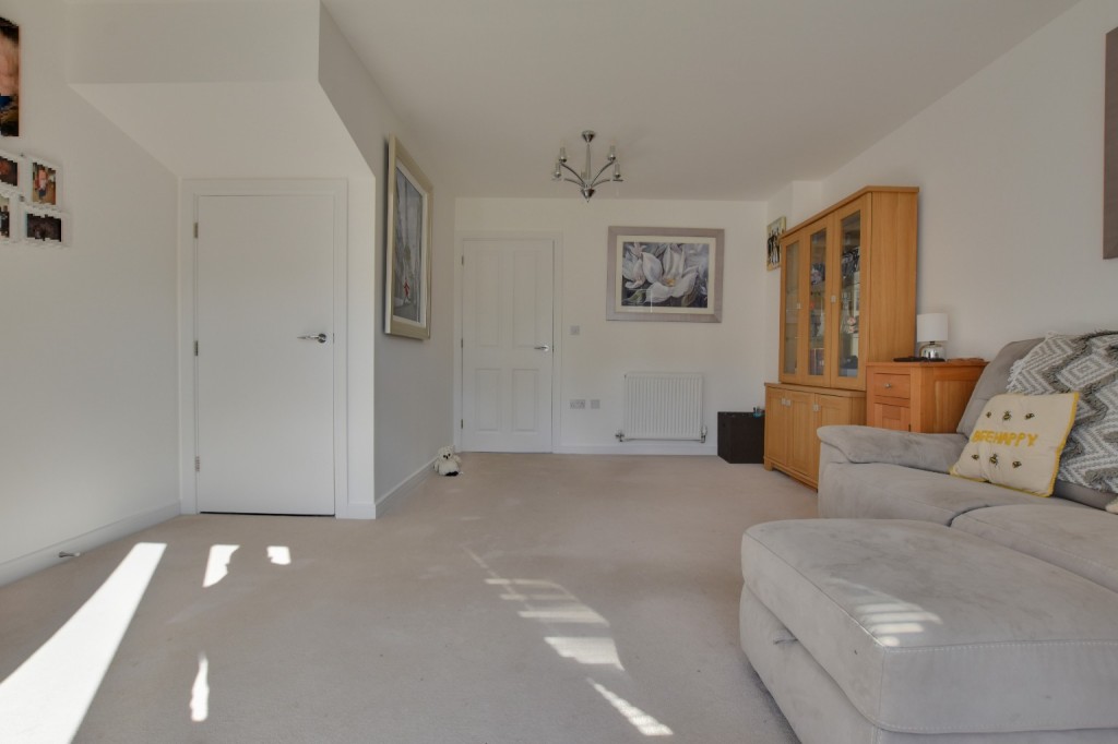 Images for Barbrook Avenue, Heybridge EAID:ISSL BID:401
