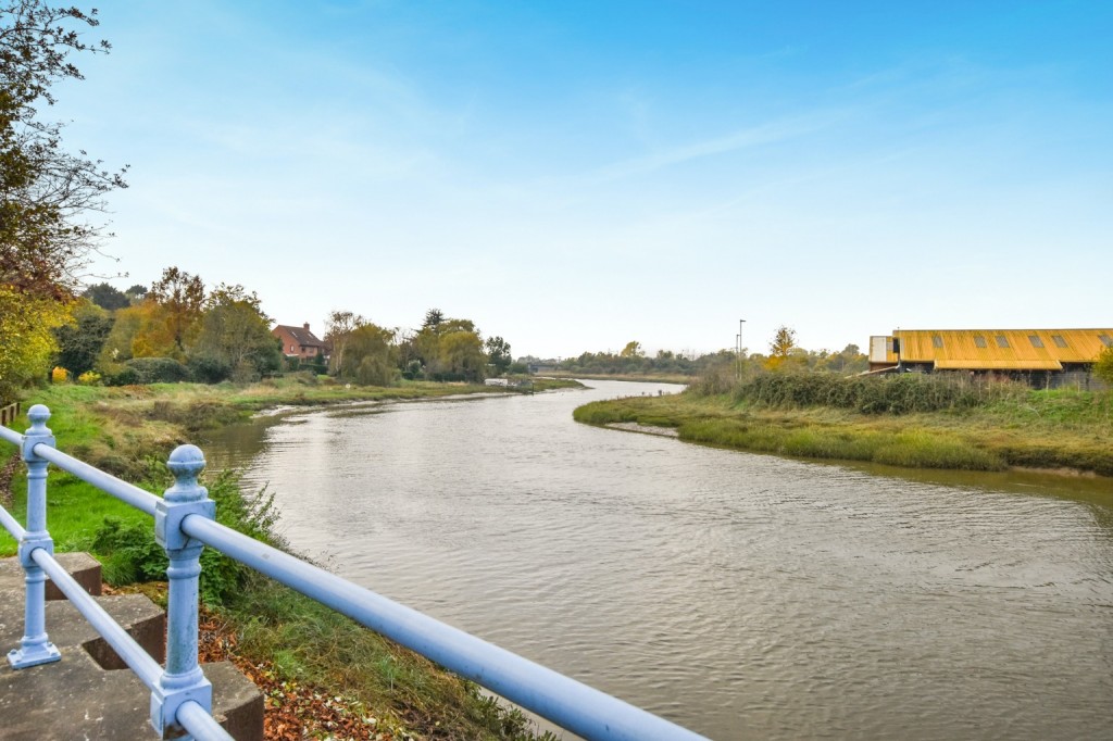 Images for Market Hill, Maldon, Essex, CM9 EAID:ISSL BID:401