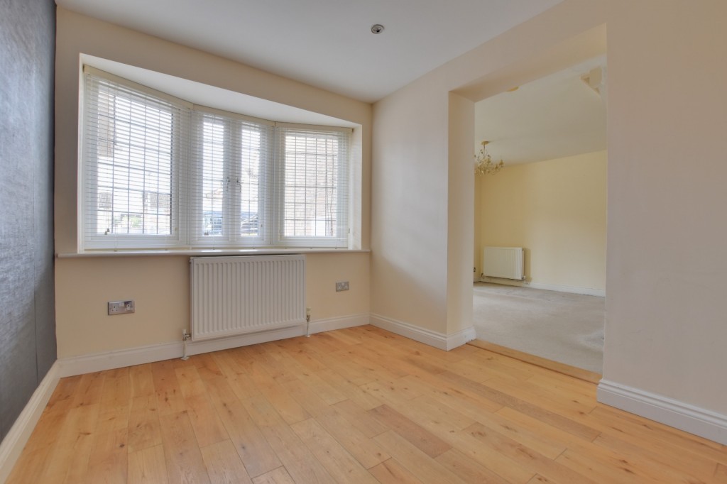 Images for Blythe Way, Maldon, Essex, CM9 EAID:ISSL BID:401