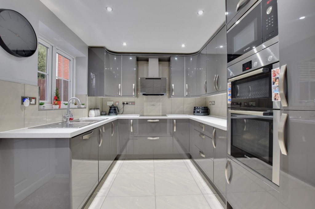 Images for Gill Close, Heybridge EAID:ISSL BID:401