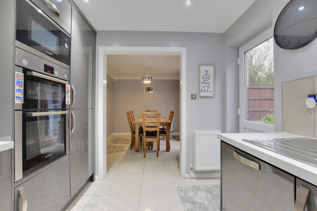 Images for Gill Close, Heybridge EAID:ISSL BID:401