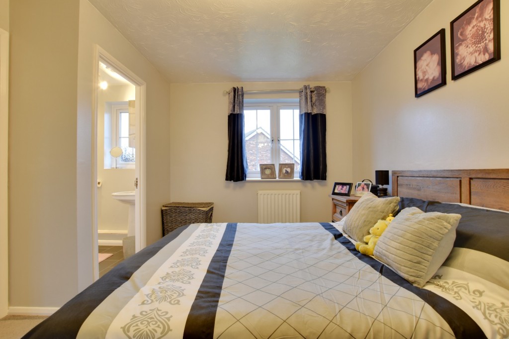 Images for Gill Close, Heybridge EAID:ISSL BID:401