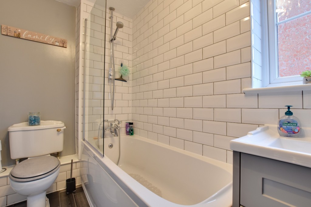 Images for Gill Close, Heybridge EAID:ISSL BID:401