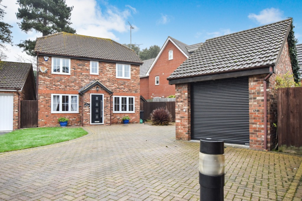 Images for Gill Close, Heybridge EAID:ISSL BID:401