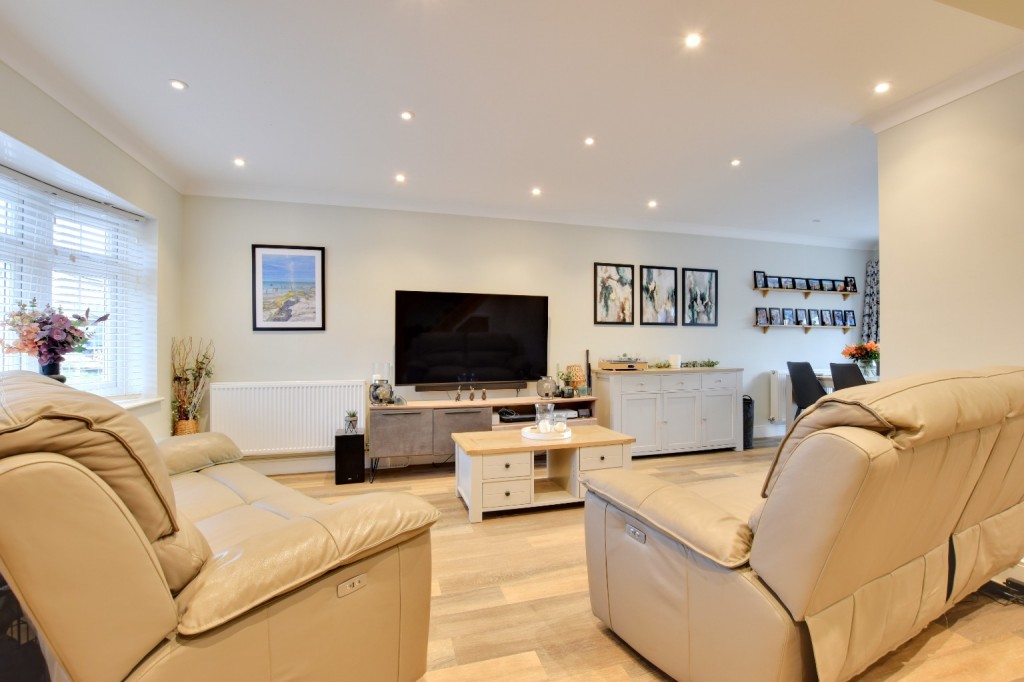 Images for The Paddocks, Great Totham EAID:ISSL BID:401