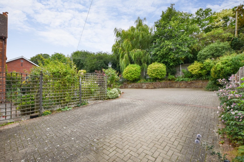 Images for The Downs, Maldon, Essex, CM9 EAID:ISSL BID:401