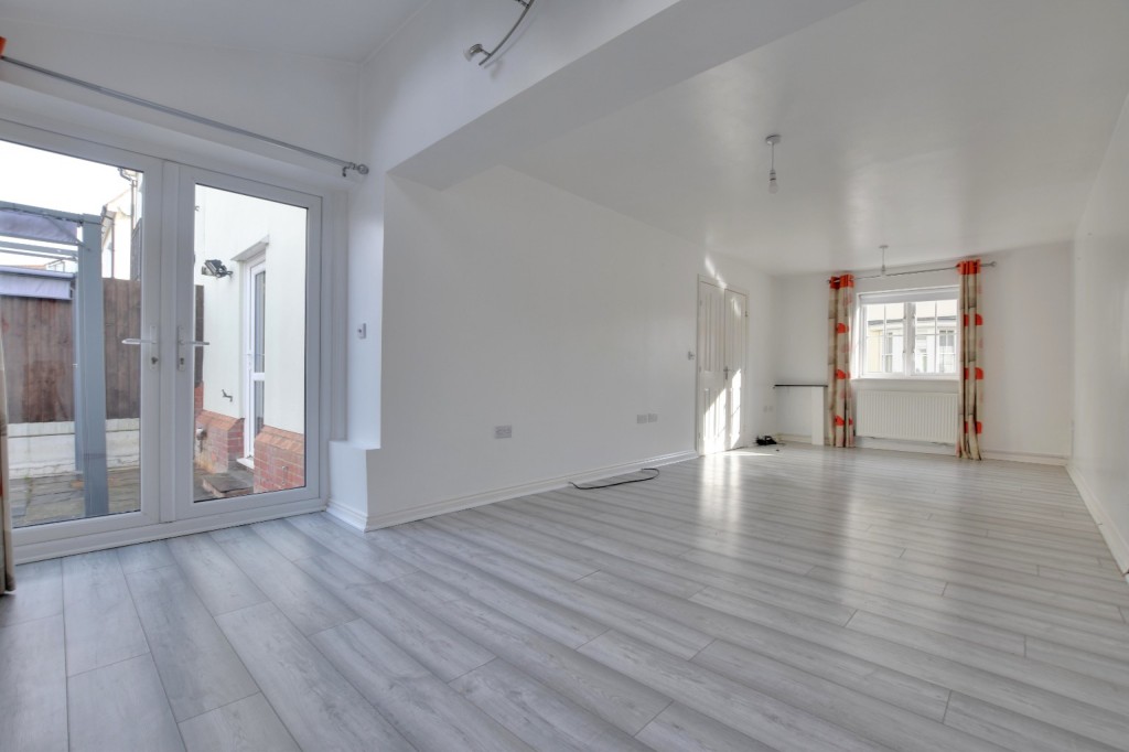 Images for St Peters Walk, Great Totham EAID:ISSL BID:401