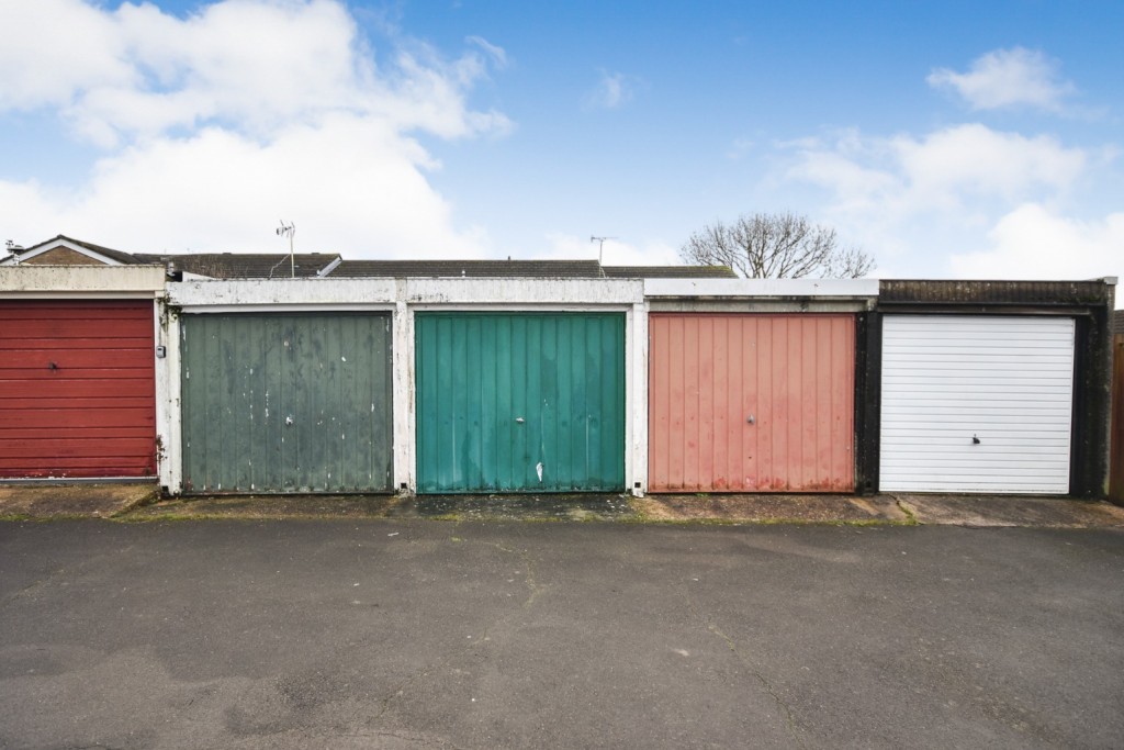 Images for Rumsey Fields, Danbury, Chelmsford, Essex, CM3 EAID:ISSL BID:401