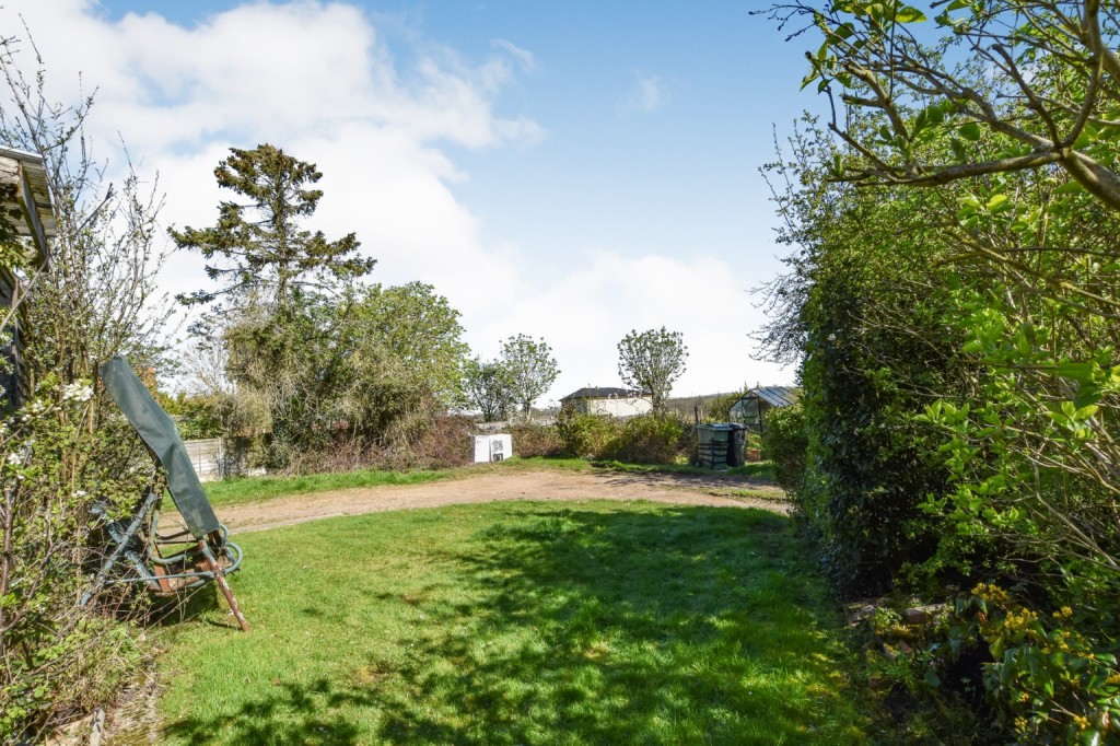 Images for Lodge Road, Hazeleigh EAID:ISSL BID:401