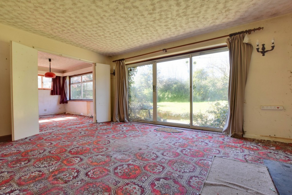 Images for Lodge Road, Hazeleigh EAID:ISSL BID:401