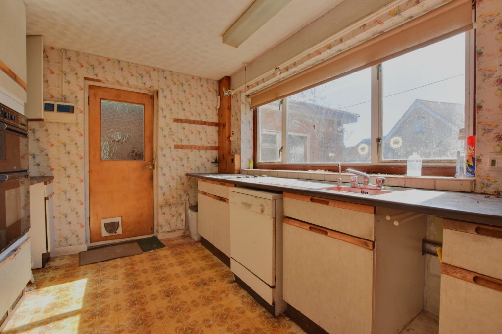 Images for Lodge Road, Hazeleigh EAID:ISSL BID:401