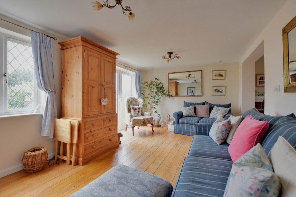 Images for Mundon Road, Maldon, Essex, CM9 EAID:ISSL BID:401