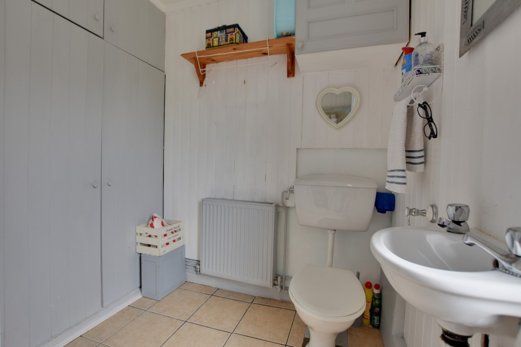 Images for Mundon Road, Maldon, Essex, CM9 EAID:ISSL BID:401