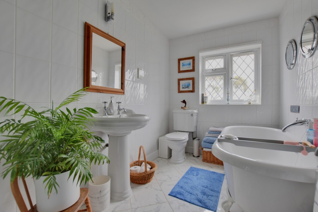 Images for Mundon Road, Maldon, Essex, CM9 EAID:ISSL BID:401