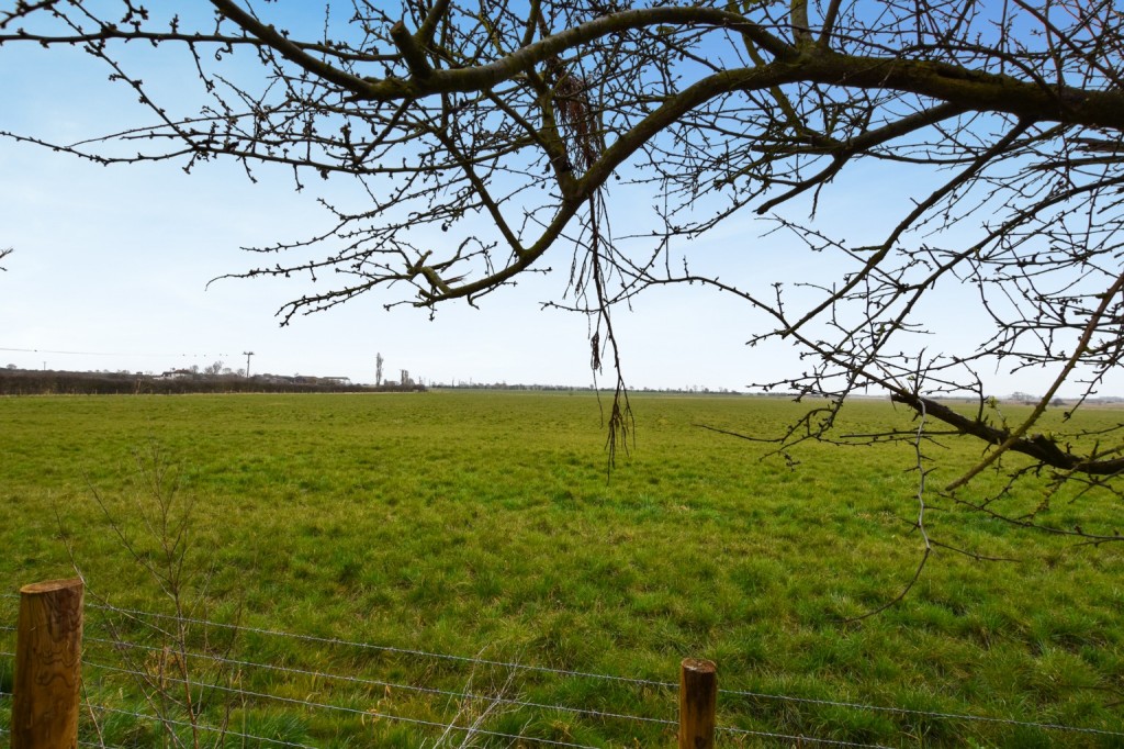 Images for Mundon Road, Maldon, Essex, CM9 EAID:ISSL BID:401