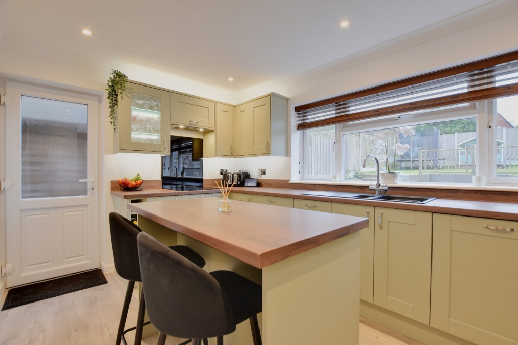 Images for Foster Road, Great Totham EAID:ISSL BID:401