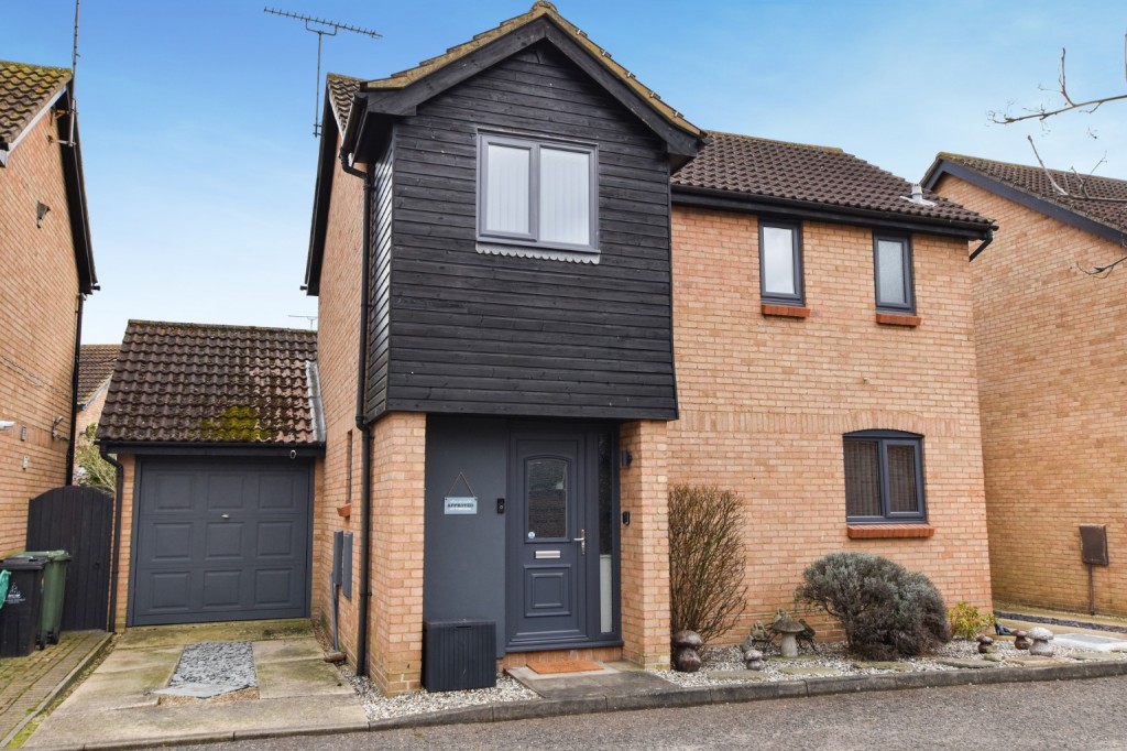 Images for Steeple Close, Heybridge EAID:ISSL BID:401