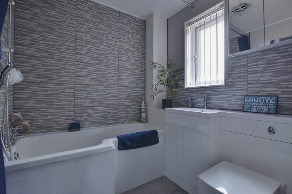 Images for Steeple Close, Heybridge EAID:ISSL BID:401