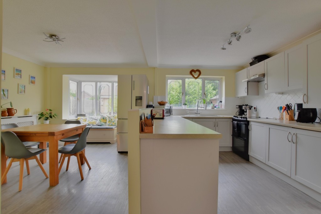 Images for Mayland Close, Heybridge EAID:ISSL BID:401