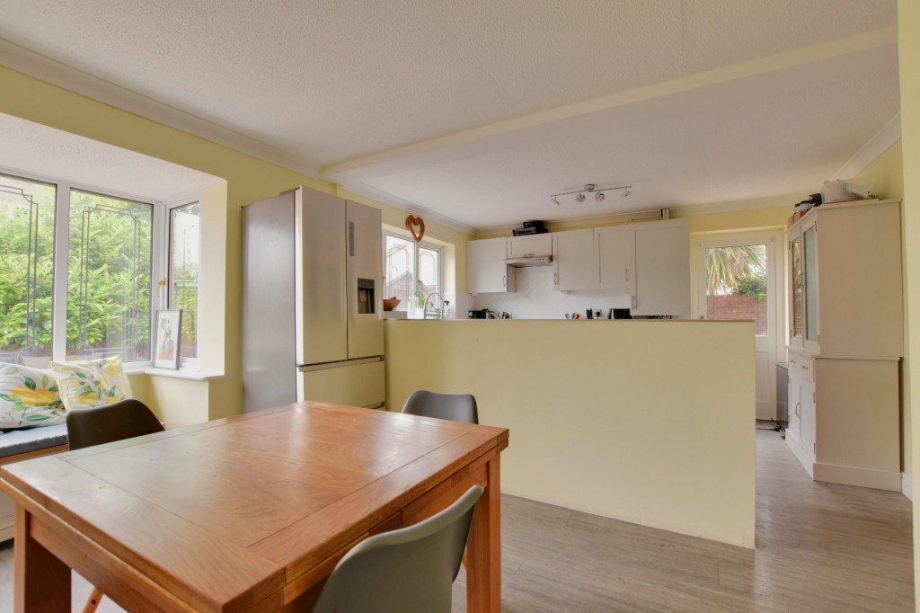Images for Mayland Close, Heybridge EAID:ISSL BID:401